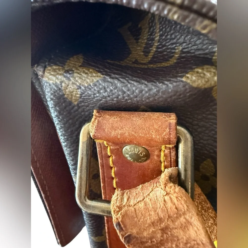 Vintage Louis Vuitton Monogram Cartouchière-Style Flap Crossbody- see Callouts - Picture 10 of 15